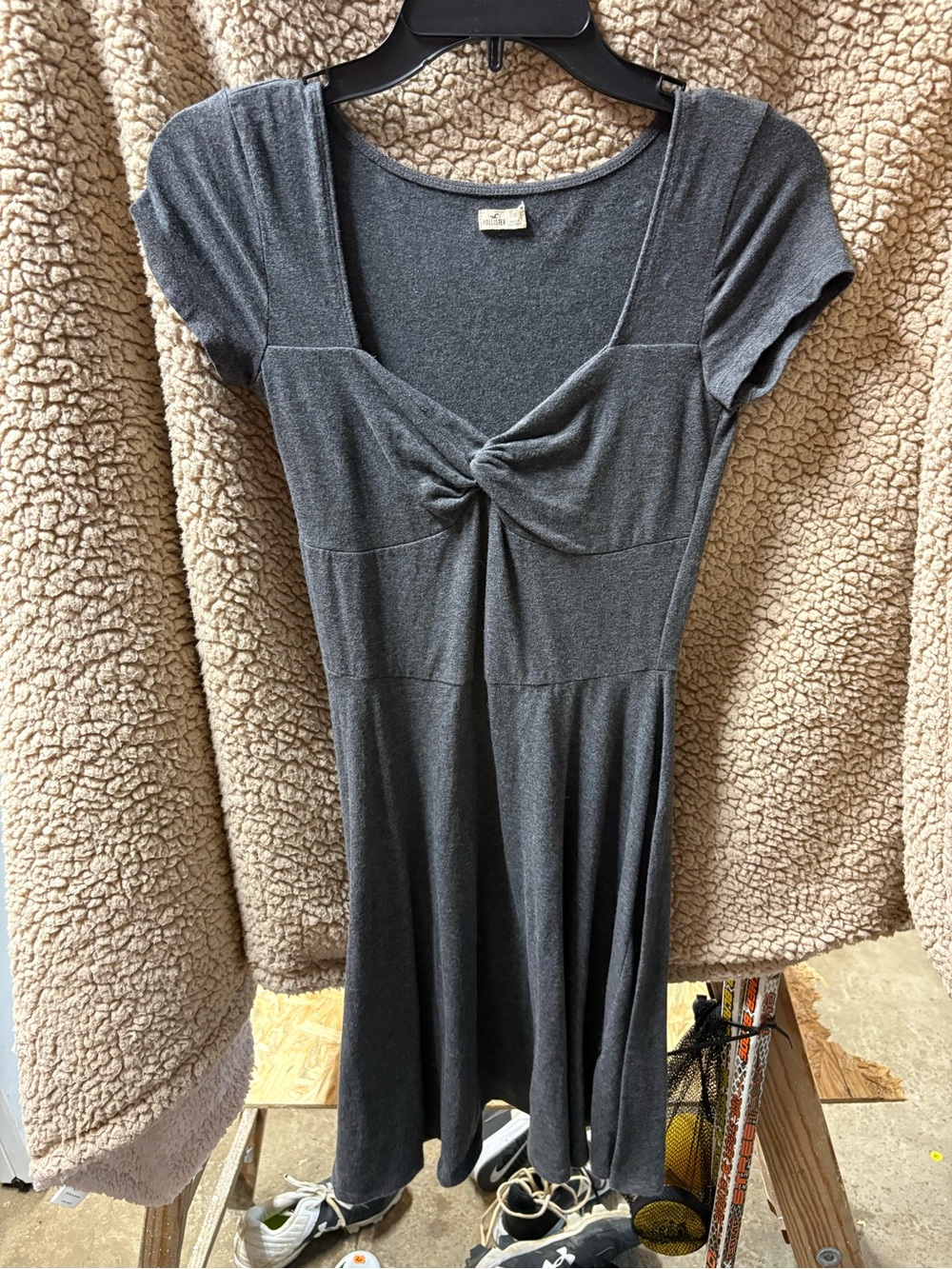 Hollister Gray Short-Sleeve Twist-Front Mini Dress
